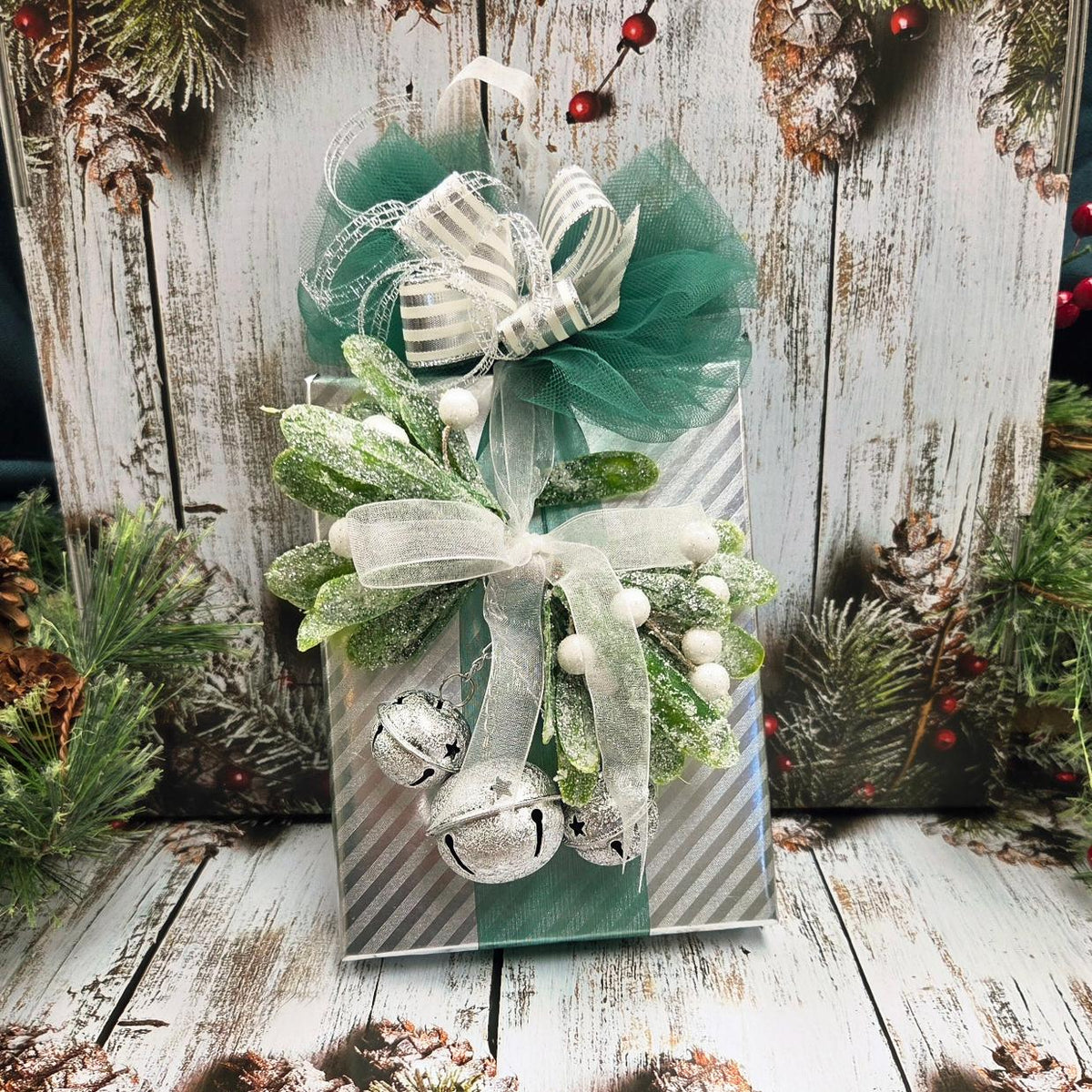 Mistletoe Bell Half Pound