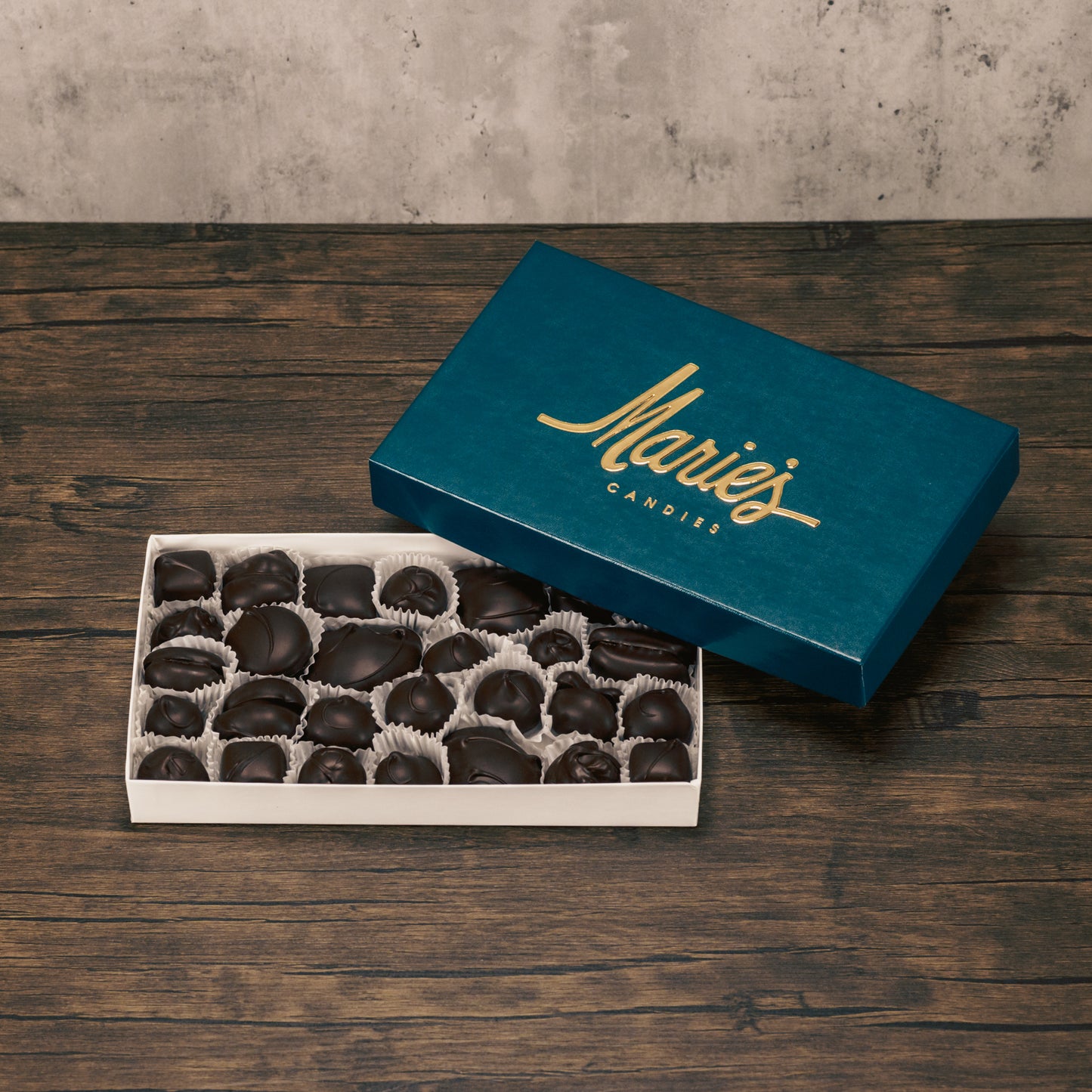 A one pound box of assorted chocolates. Choose an all milk chocolate, milk and dark assortment or all dak chocolate assortment. Approximately 34 pieces of candy. Includes a variety of creams, caramels and crunchy pieces., such as Butter Creams, Peppermint Chews, Peanut Butter and our famous Tur'Kins.