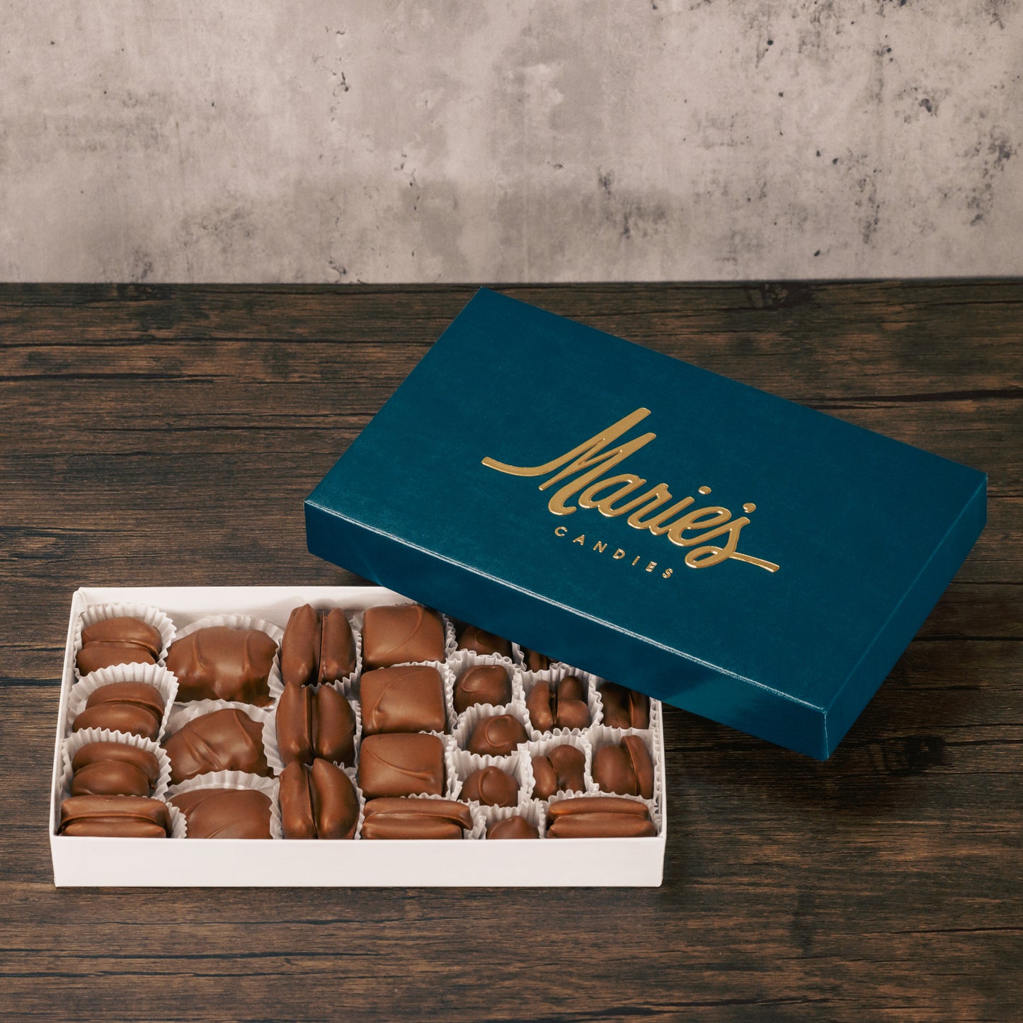 One pound assortment of milk chocolate hard and chewy pieces like nuts, chewy and crunchy pieces. Approximately 32 total pieces.