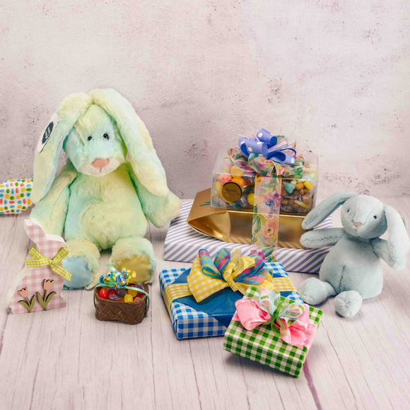 Easter gifts and goodies from decorated boxes, baskets and more!