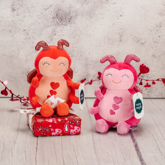 choose a pink or red lovebug plush to cuddle with and enjoy 3 oz. of Red Foil Milk Chocolate Hearts that come with it.
