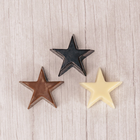 Milk chocolate, dark chocolate or white coating star mold. Individually wrapped.