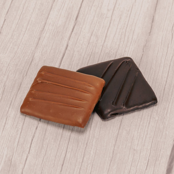 graham crackers covered in smooth milk chocolate or rich dark chocolate. Individually packaged