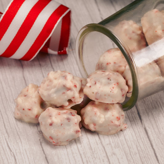 bite-sized Oreo cookies dipped in white coating with crunchy, crushed peppermint pieces. Half pound box.